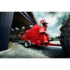 Продажа машин для раздачи кормов и расбрасывания подстилки Kverneland 853 и другой сельскохозяйственной техники в Московской области, Рязани, Калуге, Туле с доставкой в регионы РФ. Выгодные условия для фермеров. Сервисное обслуживание. Запчасти. АгроТехноПарк