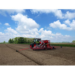 Продажа сеялок зерновых пневматических Kverneland Satio F и другой сельскохозяйственной техники в Московской области, Рязани, Калуге, Туле с доставкой в регионы РФ. Выгодные условия для фермеров. Сервисное обслуживание. Звоните!  ГК АгроТехноПарк