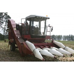 Продажа початкоуборочных комбайнов ES4 и другой сельскохозяйственной техники в Московской области, Рязани, Калуге, Туле с доставкой в регионы РФ. Выгодные условия для фермеров. Сервисное обслуживание. Звоните!  ГК АгроТехноПарк