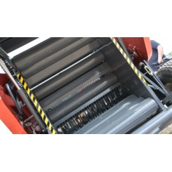 Продажа пресс-подборщиков Metal-Fach Z-562 и другой сельскохозяйственной техники в Московской области, Рязани, Калуге, Туле с доставкой в регионы РФ. Выгодные условия для фермеров. Сервисное обслуживание. Звоните!  ГК АгроТехноПарк